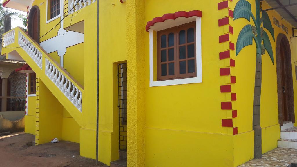 Yellow House 호텔 칼랑굿 외부 사진